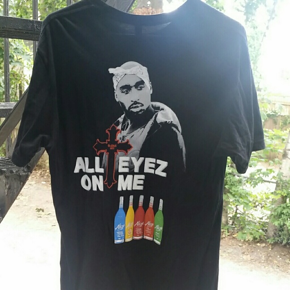TUPAC ALIZÉ Merchandise Tee - Picture 2 of 4
